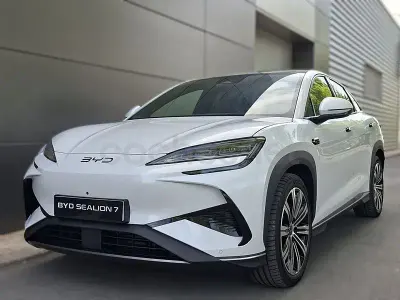 Usado BYD Sealion 7 389 kW (530 CV) 2025 Eléctrico SUV