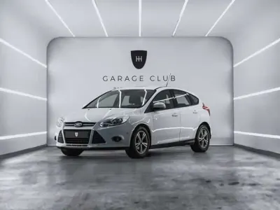Usado Ford Focus Trend 125 CV (91 kW) 2013 Blanco Utilitario