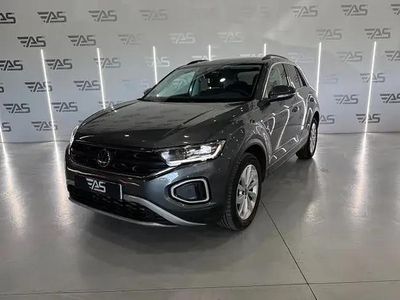 Begagnad VW T-Roc Life 150 HK (110 kW) 2024 Grå SUV