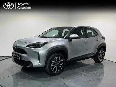 Occasion Toyota Yaris Cross Active 116 PK (85 kW) 2022 Grijs SUV