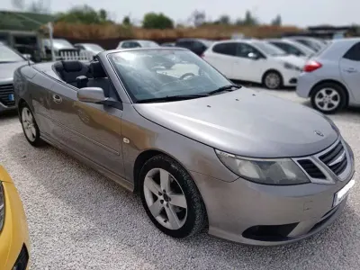 Usado Saab 9-3 Vector 175 CV (128 kW) 2009 Gris Descapotable