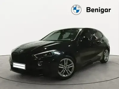 Usado BMW 118 Executive 150 CV (110 kW) 2022 Negro Utilitario