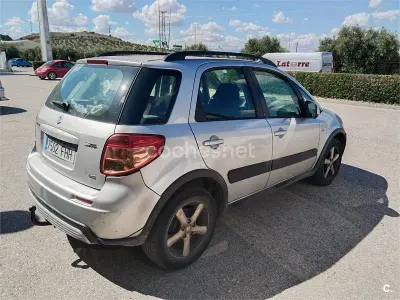 Usado Suzuki SX4 120 CV (88 kW) 2006 Gris / plata SUV