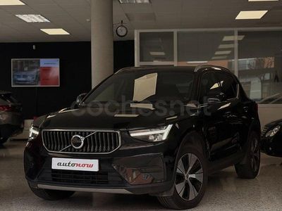 Usado Volvo XC40 Core 211 HP (155 kW) 2022 Preto SUV