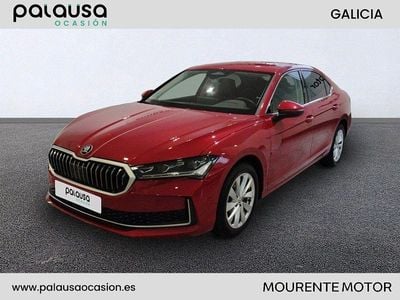 Usado Skoda Superb Selection 150 CV (110 kW) 2024 Rojo Berlina