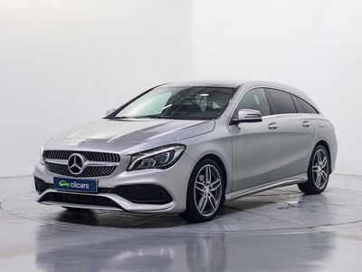 Usado Mercedes CLA200 Shooting Brake 136 CV (100 kW) 2017 Gris Familiar