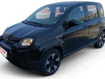 Usado Fiat Panda Cross Cross 71 CV (52 kW) 2023 Negro Utilitario