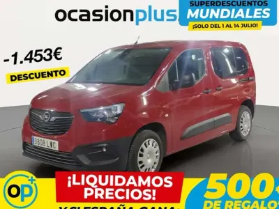 Usado Opel Combo Life Edition 131 CV (96 kW) 2022 Rojo Monovolumen