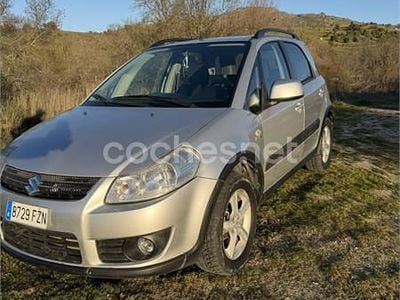 Usado Suzuki SX4 GLX 120 CV (88 kW) 2008 Gris / plata SUV