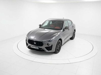 Usado Maserati Levante 350 CV (257 kW) 2019 Gris SUV