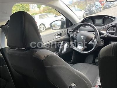Usado Peugeot 308 Active 110 CV (80 kW) 2015 Azul Berlina