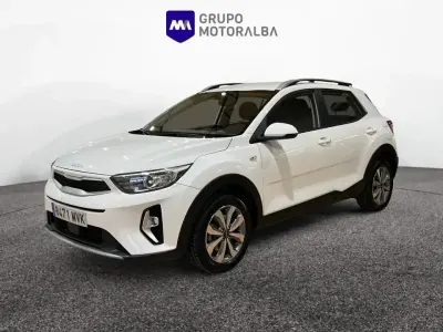 Usado Kia Stonic 84 CV (61 kW) 2024 Blanco SUV
