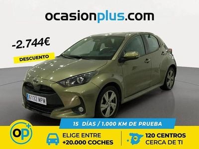 Usado Toyota Yaris Hybrid Active 116 CV (85 kW) 2024 Marrón Berlina