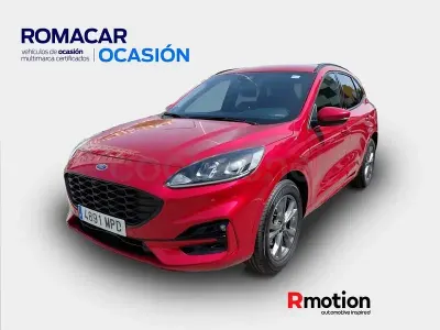 Usado Ford Kuga ST-Line 225 CV (165 kW) 2024 Rojo SUV