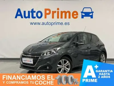 Usado Peugeot 208 Active 83 CV (61 kW) 2015 Azul Utilitario