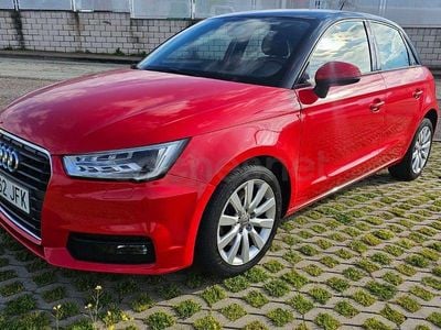 Usado Audi A1 Sportback Attraction 116 CV (85 kW) 2015 Rojo Utilitario