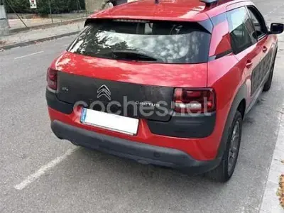 Usado Citroën C4 Feel 82 CV (60 kW) 2015 Rojo Berlina