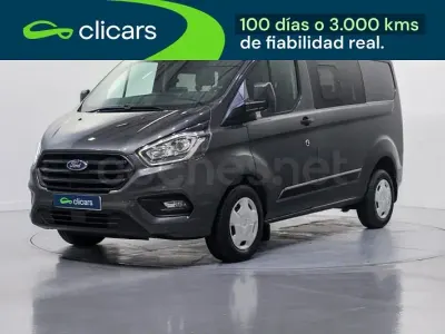Usado Ford Tourneo Active 150 CV (110 kW) 2022 Gris / plata Monovolumen