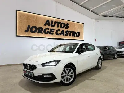 Usado Seat Leon Style 115 CV (84 kW) 2021 Blanco Berlina