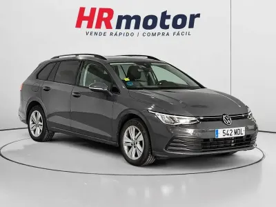 Usado VW Golf VIII Life 110 CV (80 kW) 2023 Gris Familiar