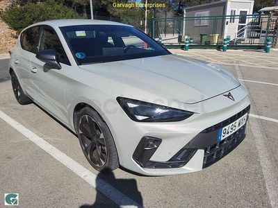Usado Cupra Leon 150 CV (110 kW) 2025 Beige Berlina