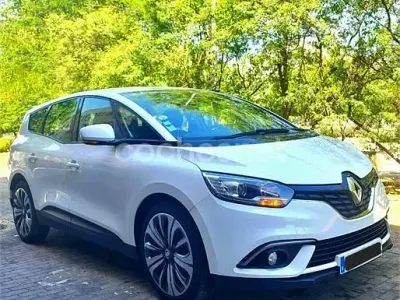 Usado Renault Grand Scénic IV Edition One 110 CV (80 kW) 2017 Blanco Monovolumen