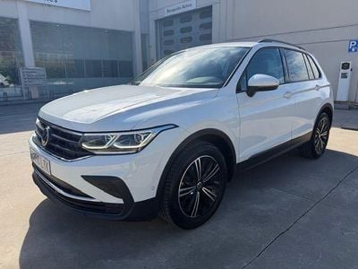 Usado VW Tiguan Life 150 CV (110 kW) 2021 Blanco SUV
