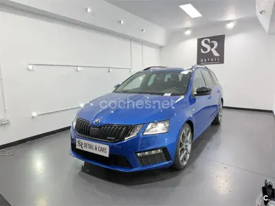 Usado Skoda Octavia RS 184 CV (135 kW) 2019 Azul Familiar