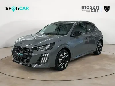 Usado Peugeot 208 Allure 100 CV (73 kW) 2025 Gris Utilitario