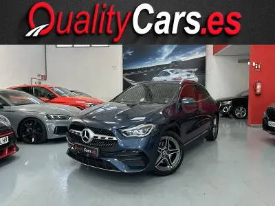 Usado Mercedes GLA180 136 CV (100 kW) 2022 Azul SUV