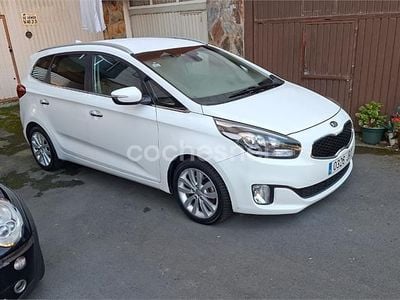 Usado Kia Carens 135 CV (99 kW) 2016 Blanco Monovolumen