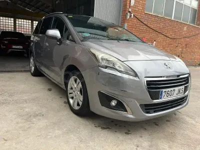Usado Peugeot 5008