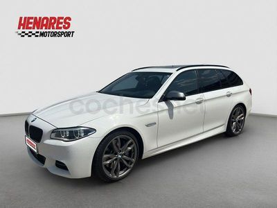 Blanco Usado 2015 BMW M550 Comfort Edition Berlina | 29.900 €