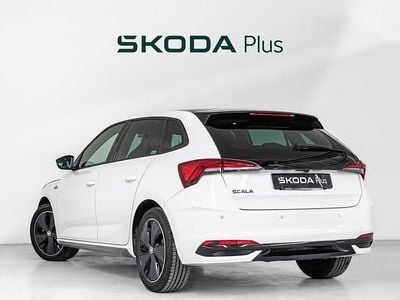Usado Skoda Scala Monte Carlo 115 CV (84 kW) 2024 Blanco Utilitario