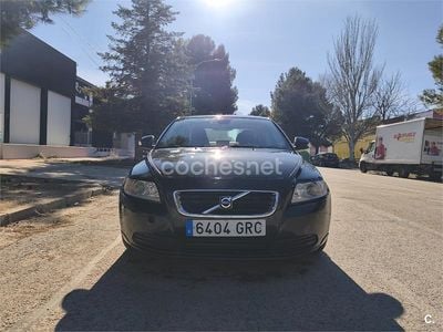 Usado Volvo S40 Drive Kinetic 109 CV (80 kW) 2009 Negro Berlina