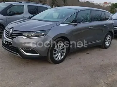Usado Renault Espace Zen 160 CV (117 kW) 2016 Gris / plata Monovolumen
