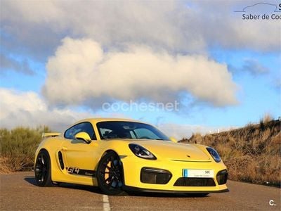 Porsche Cayman GT4
