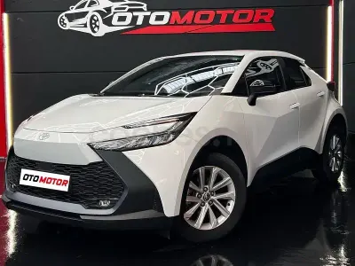 Usado Toyota C-HR Advance 223 CV (164 kW) 2024 Blanco SUV