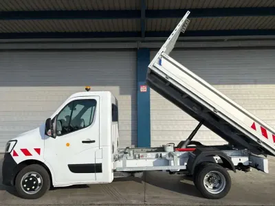 Usado Renault Master 131 CV (96 kW) 2022 Blanco Monovolumen