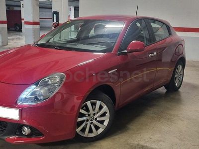 Usado Alfa Romeo Giulietta 120 CV (88 kW) 2017 Rojo Utilitario