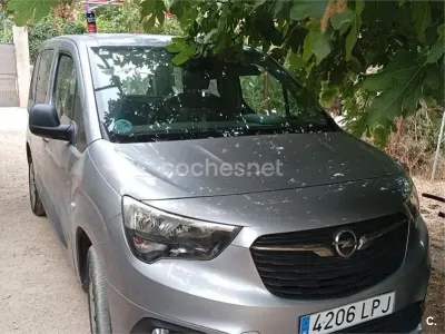 Usado Opel Combo Life Edition 102 CV (75 kW) 2021 Gris / plata Monovolumen