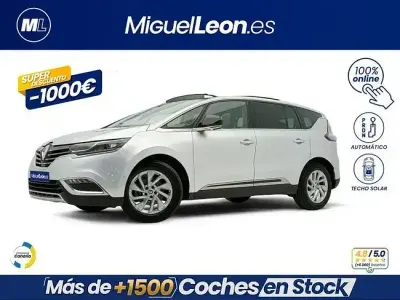 Usado Renault Espace Zen 160 CV (117 kW) 2017 Rojo Monovolumen