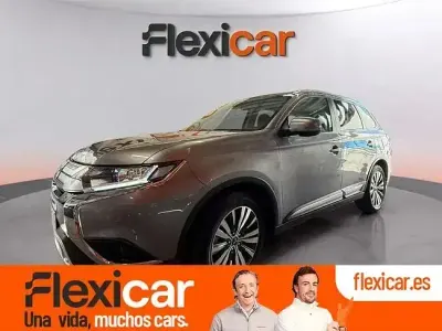 Usado Mitsubishi Outlander Motion 150 CV (110 kW) 2020 Gris SUV