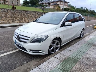 Mercedes B200