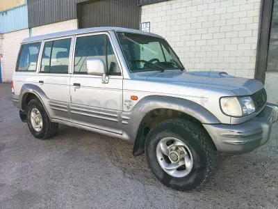 Usado Galloper Exceed 115 CV (84 kW) 2004 Gris / plata SUV