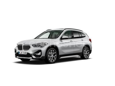 Usado BMW X1 Executive 220 CV (161 kW) 2021 Gris / plata SUV