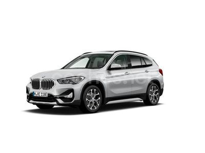 Gris / plata Usado 2021 BMW X1 Executive SUV | 31.901 € (Caro)