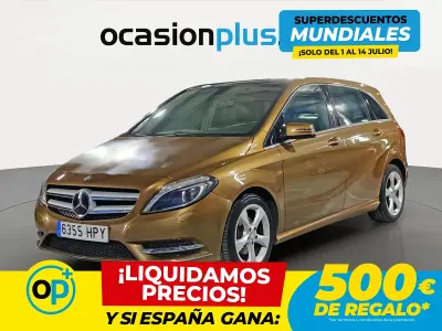 Usado Mercedes B180 109 CV (80 kW) 2013 Marrón Utilitario