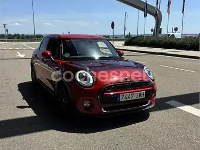Usado Mini Cooper 136 CV (100 kW) 2017 Rojo Utilitario