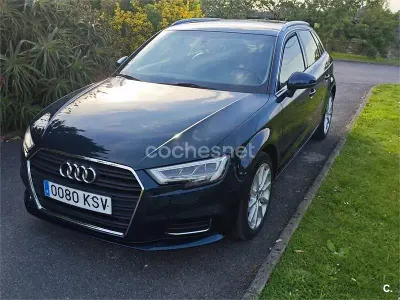Usado Audi A3 Design 116 CV (85 kW) 2019 Azul Berlina